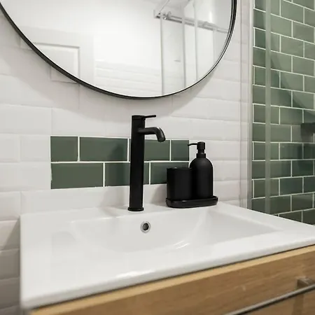 The Family Daire Carcassonne