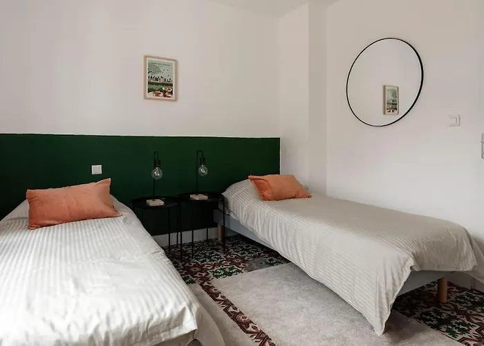 The Family Καρκασόν